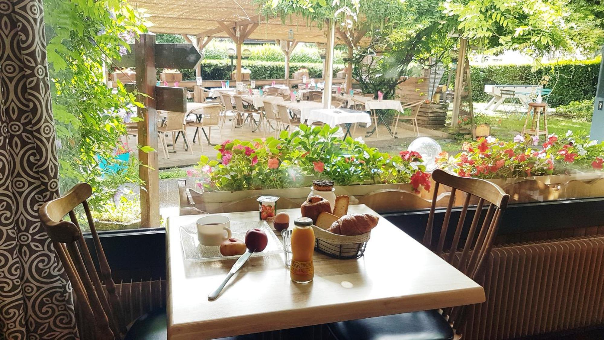 Auberge De Costaroche Albertville Εξωτερικό φωτογραφία