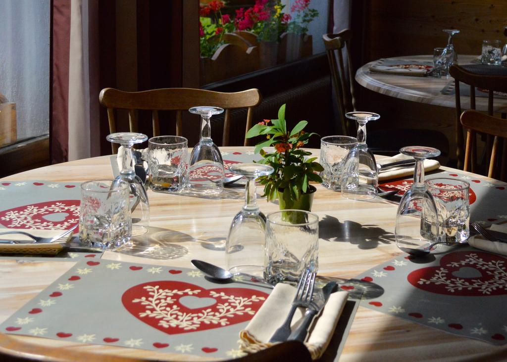 Auberge De Costaroche Albertville Εξωτερικό φωτογραφία